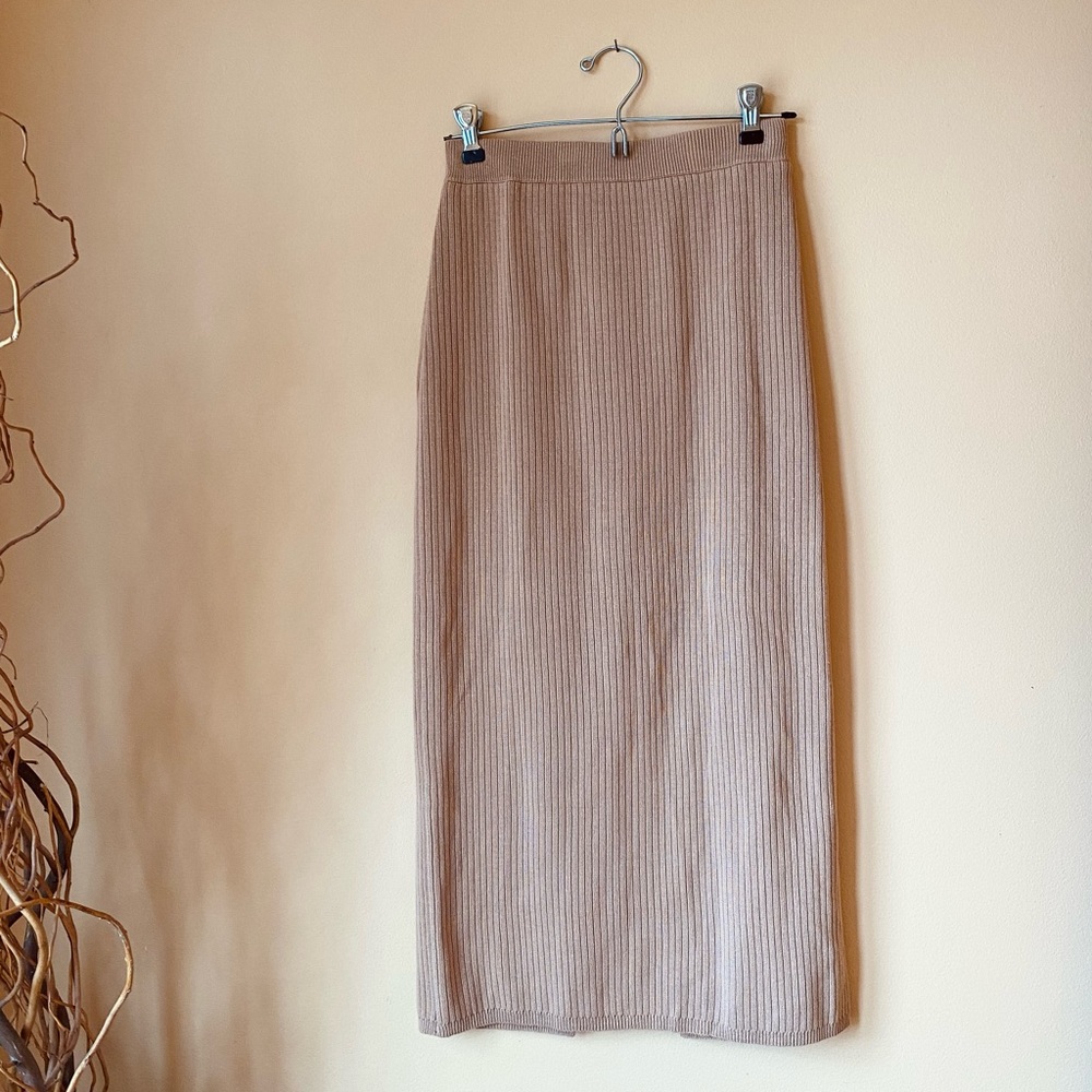 Rose Knit Tube / Pencil Midi Skirt